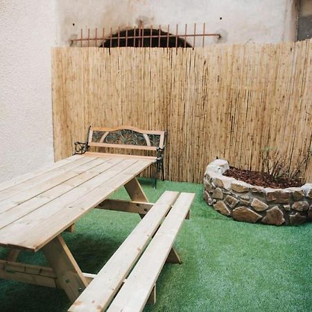 Appartement 2 Pieces Jacuzzi Brioude Extérieur photo